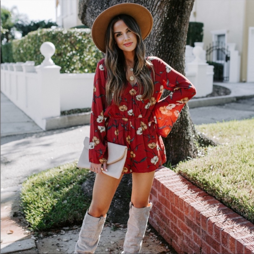 En Creme Red Floral Dress
